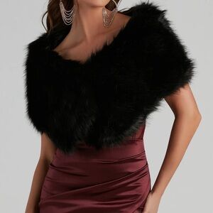 Windsor | Ms. Diva Faux Fur Shawl